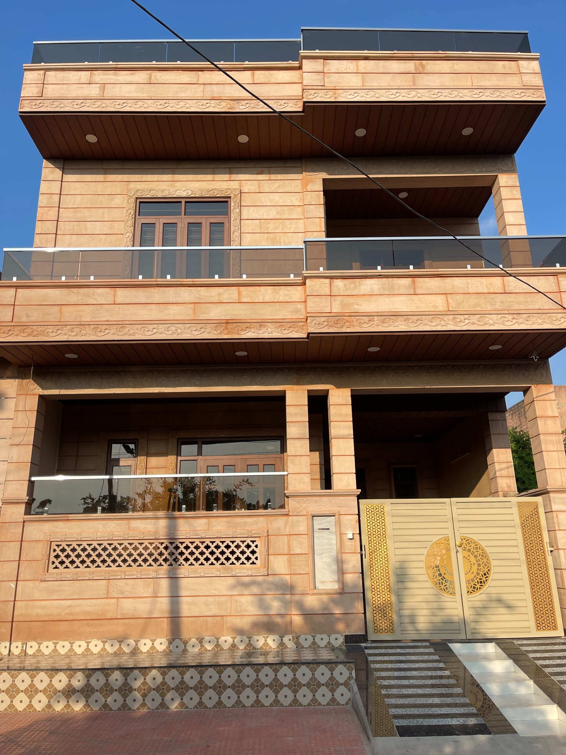 4 Bed Room Luxury Home for Sale