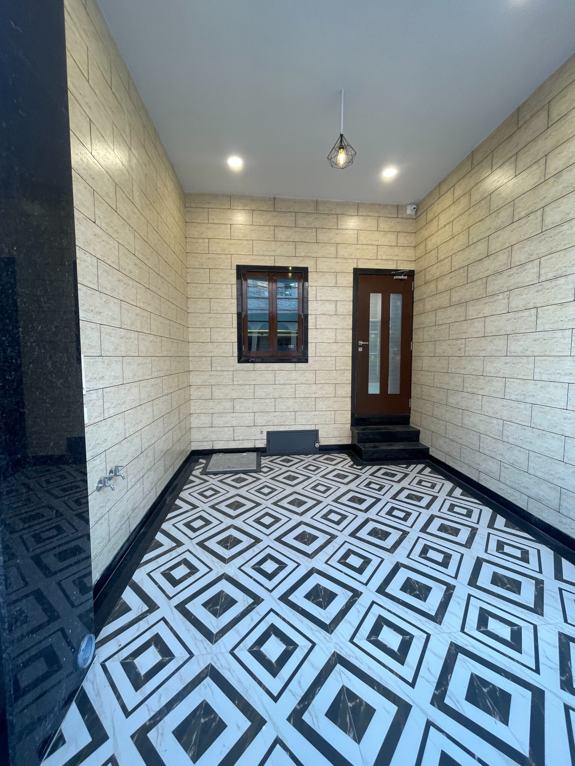 4 Bed Room Luxury Home for Sale